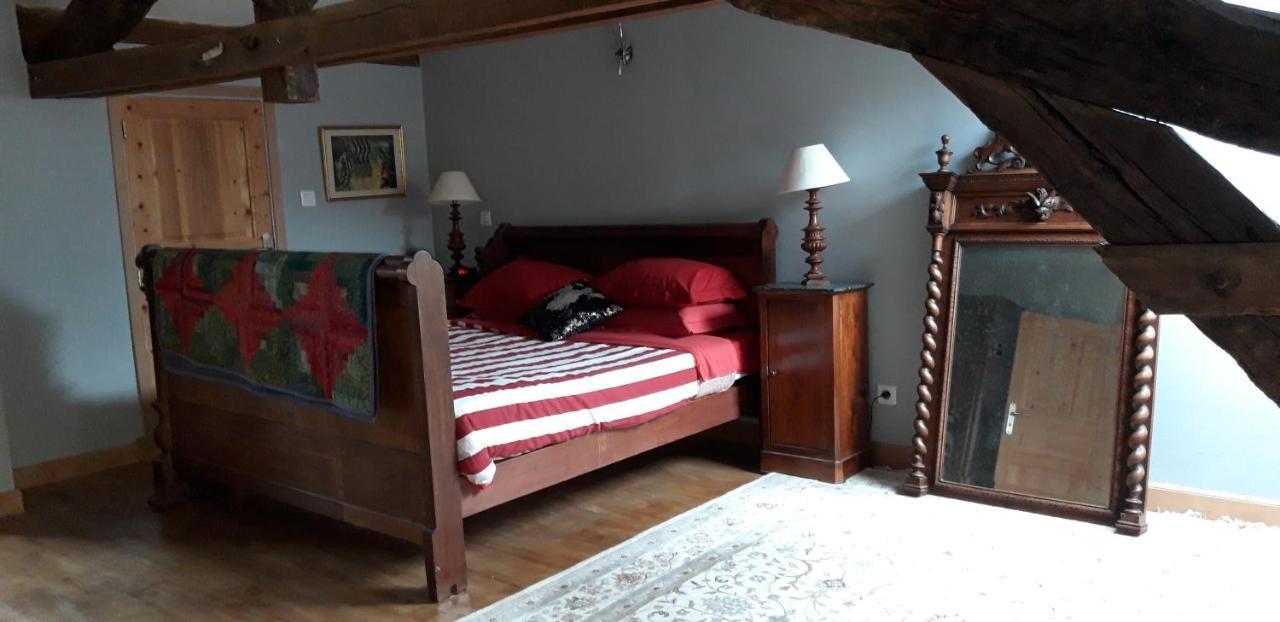 La Belle Maison Villa Piegut-Pluviers Bagian luar foto